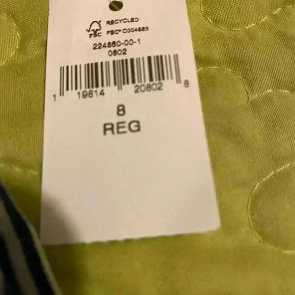 Gap - Picture 2 of 2